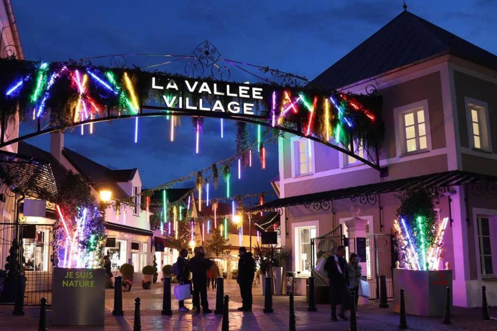 Fountain Place Disneyland And Paris Lagny Dış mekan fotoğraf